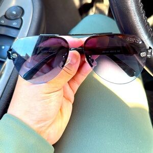 Gucci sun glasses